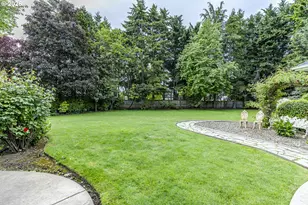 1564 Regency Dr, Eugene, OR 97401 - Photo 44