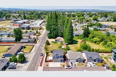 518 Red Cedar Ln, Salem, OR 97301 - Photo 40