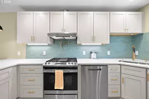 4015 SE Lexington St, Portland, OR 97202 - Photo 6