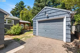 4015 SE Lexington St, Portland, OR 97202 - Photo 24