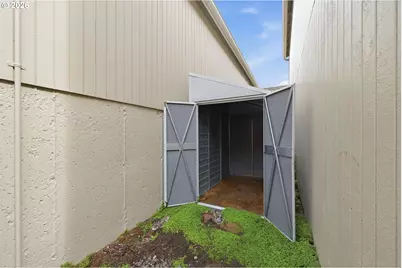 2562 Brittania Pl, Eugene, OR 97405 - Photo 36