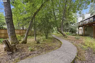 2562 Brittania Pl, Eugene, OR 97405 - Photo 32
