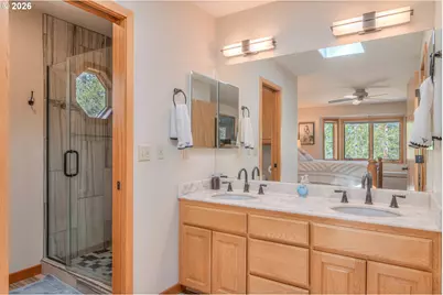 57665 Aspen Ln, Sunriver, OR 97707 - Photo 16