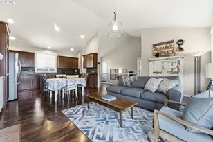 35640 Elk Meadows Dr, Saint Helens, OR 97051 - Photo 10