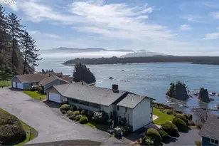 14580 Harborview Dr, Rockaway Beach, OR 97136 - Photo 4