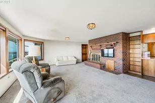 14580 Harborview Dr, Rockaway Beach, OR 97136 - Photo 12