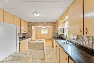 11333 NE Morris St, Portland, OR 97220 - Photo 8