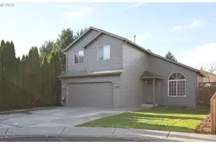 14225 SE Center St, Portland, OR 97236 - Photo 2