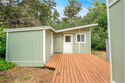 88046 Leeward Dr, Florence, OR 97439 - Photo 22