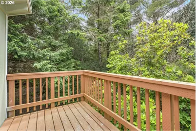 88046 Leeward Dr, Florence, OR 97439 - Photo 14