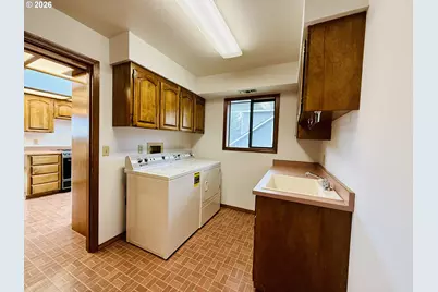 825 Brookhaven Dr #B, Brookings, OR 97415 - Photo 12