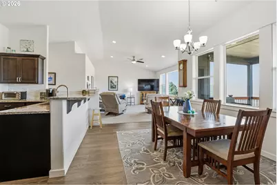 2549 E 18th St, The Dalles, OR 97058 - Photo 18