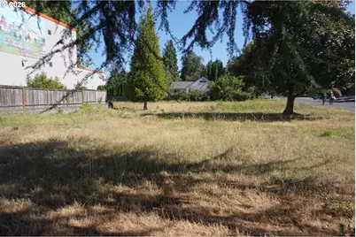 14824 SE Kellogg Ave, Milwaukie, OR 97267 - Photo 4