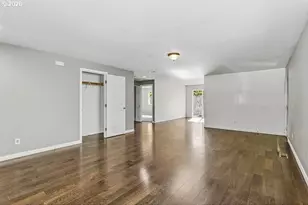 15310 SE Stark St, Portland, OR 97233 - Photo 4