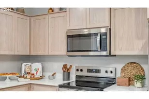 6130 SE 16th St, Gresham, OR 97080 - Photo 8