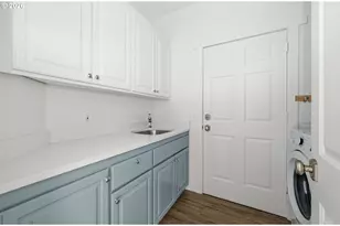 1718 Victorian Way, Eugene, OR 97401 - Photo 28