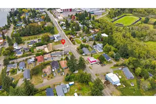 423 7th Ave, Coos Bay, OR 97420 - Photo 36