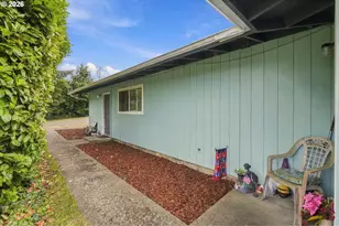 423 7th Ave, Coos Bay, OR 97420 - Photo 34