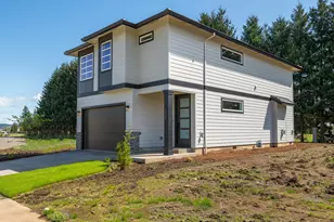 336 Sunday Dr, Creswell, OR 97426 - Photo 2