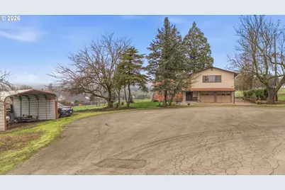 270 Glenwood Ct, Roseburg, OR 97471 - Photo 2