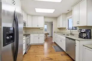 270 Glenwood Ct, Roseburg, OR 97471 - Photo 28