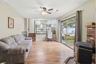 270 Glenwood Ct, Roseburg, OR 97471 - Photo 36