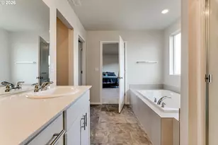 2932 V St, Springfield, OR 97477 - Photo 42