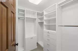 4830 SW Dosch Park Ln, Portland, OR 97239 - Photo 34