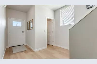 1996 Aspen Ln, Forest Grove, OR 97116 - Photo 2