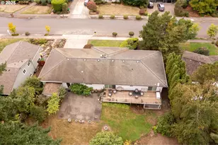 1114 NE 137th Ave, Portland, OR 97230 - Photo 6