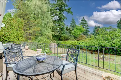 1114 NE 137th Ave, Portland, OR 97230 - Photo 34