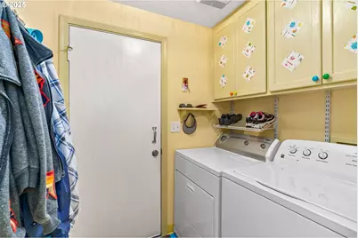 4130 Munsel Creek Dr, Florence, OR 97439 - Photo 14