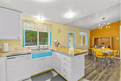 4130 Munsel Creek Dr, Florence, OR 97439 - Photo 12