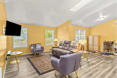 4130 Munsel Creek Dr, Florence, OR 97439 - Photo 4