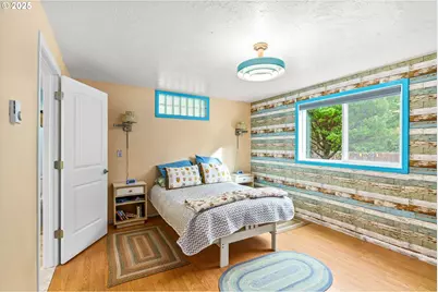 4130 Munsel Creek Dr, Florence, OR 97439 - Photo 16