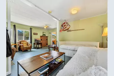337 6th Ave, Seaside, OR 97138 - Photo 8
