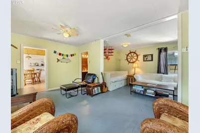 337 6th Ave, Seaside, OR 97138 - Photo 10