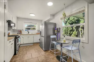 7927 N Edison St, Portland, OR 97203 - Photo 8