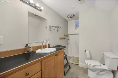 7927 N Edison St, Portland, OR 97203 - Photo 20