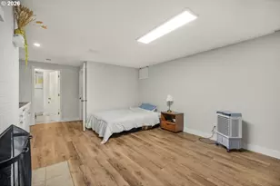 7927 N Edison St, Portland, OR 97203 - Photo 18