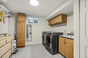 7927 N Edison St, Portland, OR 97203 - Photo 22