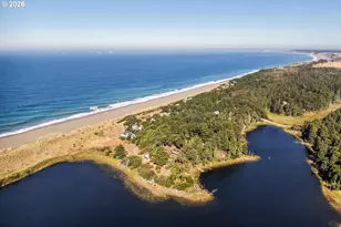 42371 Parkwood Dr, Port Orford, OR 97465 - Photo 4
