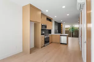 6009 NE 30th Ave, Portland, OR 97211 - Photo 4