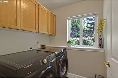8932 SW 149th Pl, Beaverton, OR 97007 - Photo 4