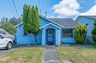 1449 Myrtle Ave, Coos Bay, OR 97420 - Photo 2