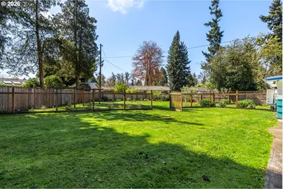 2956 Willakenzie Rd, Eugene, OR 97401 - Photo 24