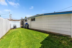 2956 Willakenzie Rd, Eugene, OR 97401 - Photo 28