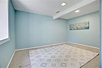 4831 N Vanderbilt St, Portland, OR 97203 - Photo 32