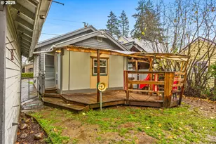 385 24th St, Salem, OR 97301 - Photo 20