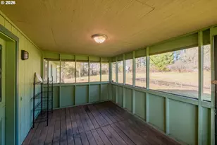 27914 Walkerwood Ln, Sweet Home, OR 97386 - Photo 14